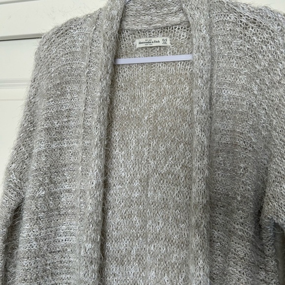 NWOT Abercrombie & Fitch Gray Fringe Cardigan Size XS/S - Picture 2 of 7